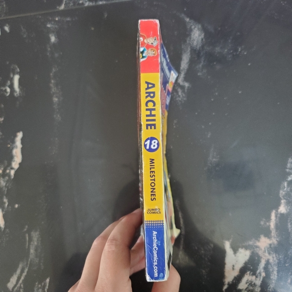 Archie Milestones Jughead Guide To Life Book 18 - Picture 3 of 6